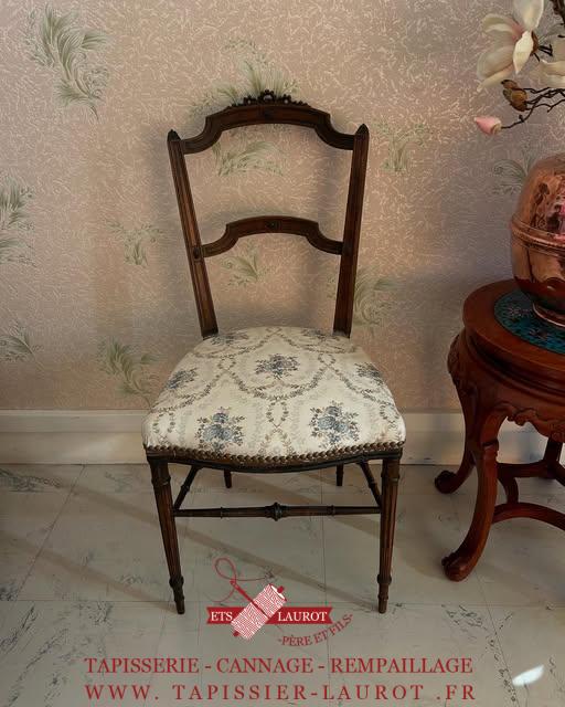 Réfection assise chaise en tapisserie Taverny 95