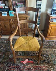Magny-les-Hameaux 17 Réfection assise fauteuil en paille Recollage structure bois saint germain en laye 78100 Yvelines #saintgermainenlaye #yvelines #fauteuil #paille #artisan