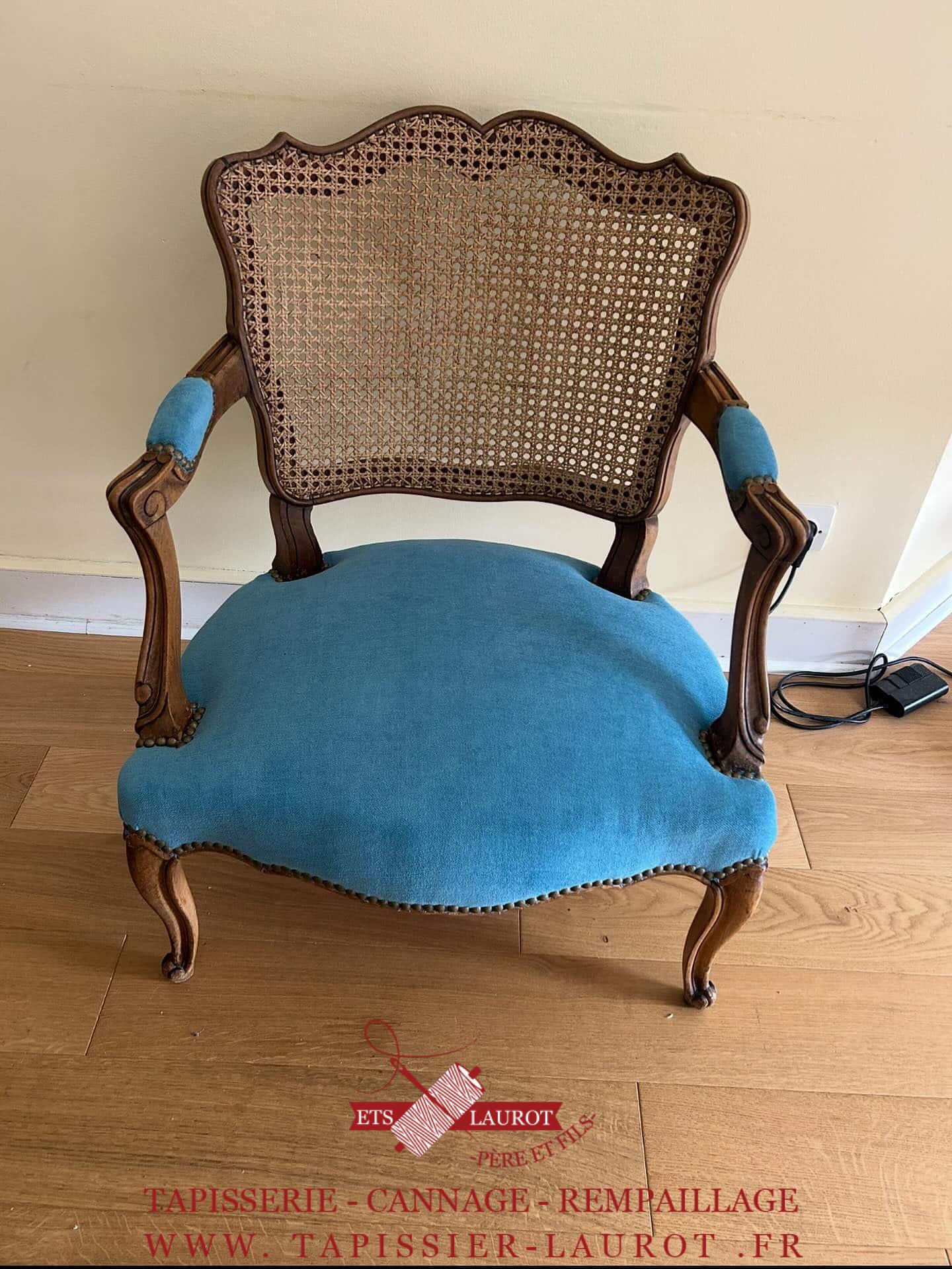 Chambourcy 78240 5 Réfection fauteuil cabriolet dossier cannage assise en tapisserie tissus amara-10 turquoise Maisons-Laffitte 78600 Yvelines